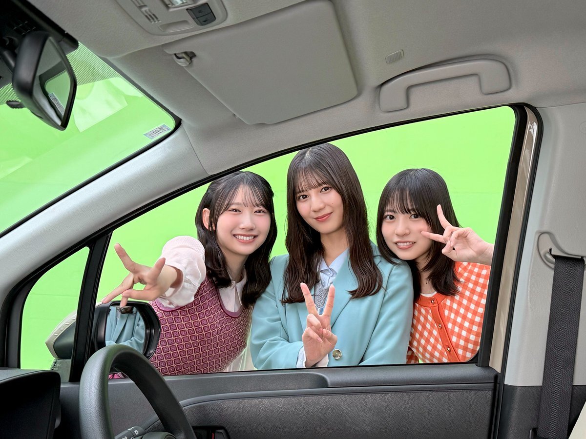 日向坂46、ソニー損保CMで三姉妹役で共演！