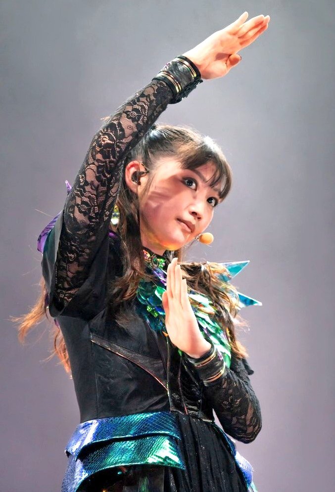 【レア】BABYL 岡崎百々子 直筆サイン入りチェキ MOMOL さくら学院・BABYMETAL／岡崎百々子自筆サイン入り写真集の通販