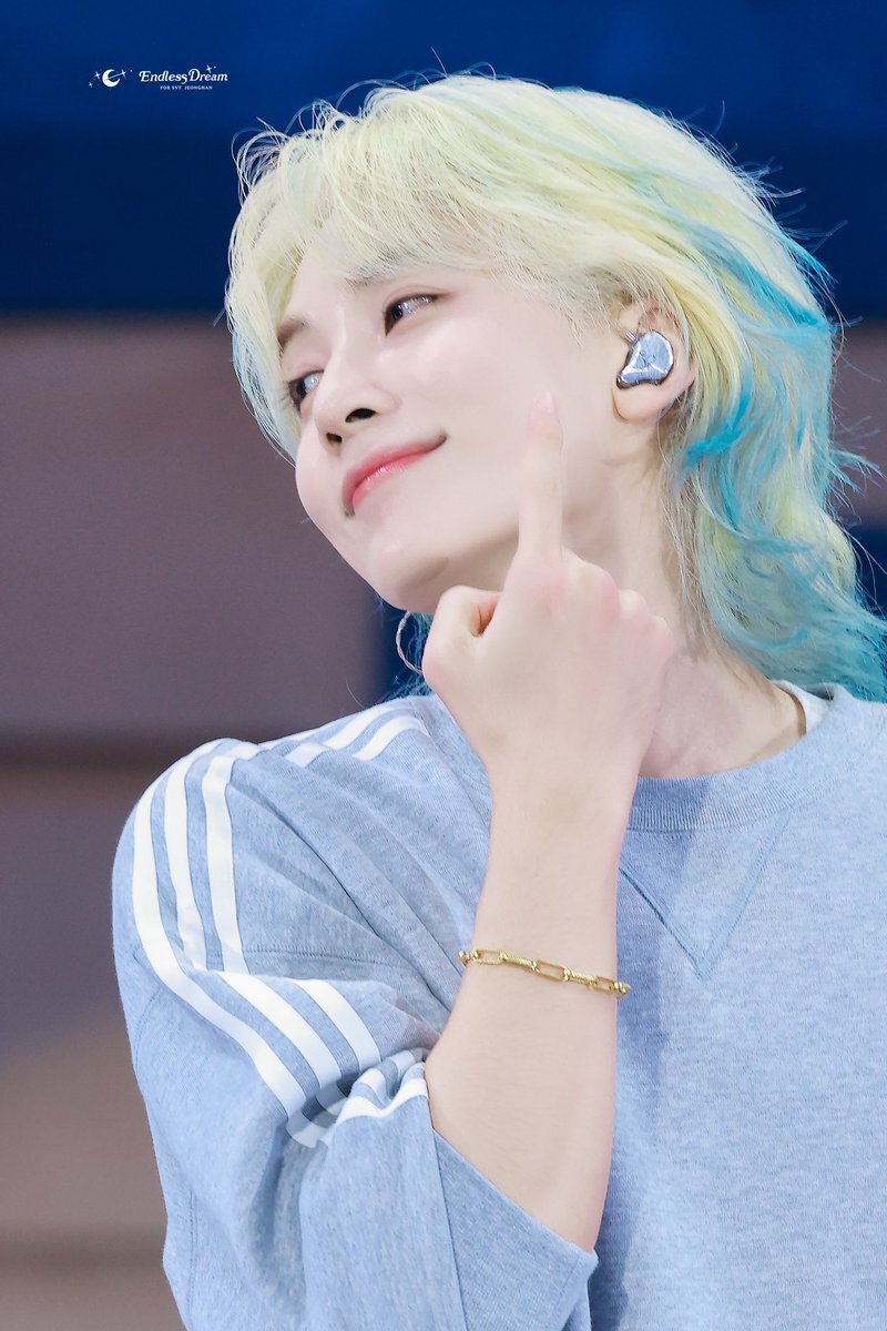 SEVENTEEN 세븐틴 ウジ うじ woozi 우지 歴代グッズ①