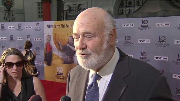 映画監督ロブ・ライナー監督夫妻、自宅で死亡　警察が殺人事件として捜査 