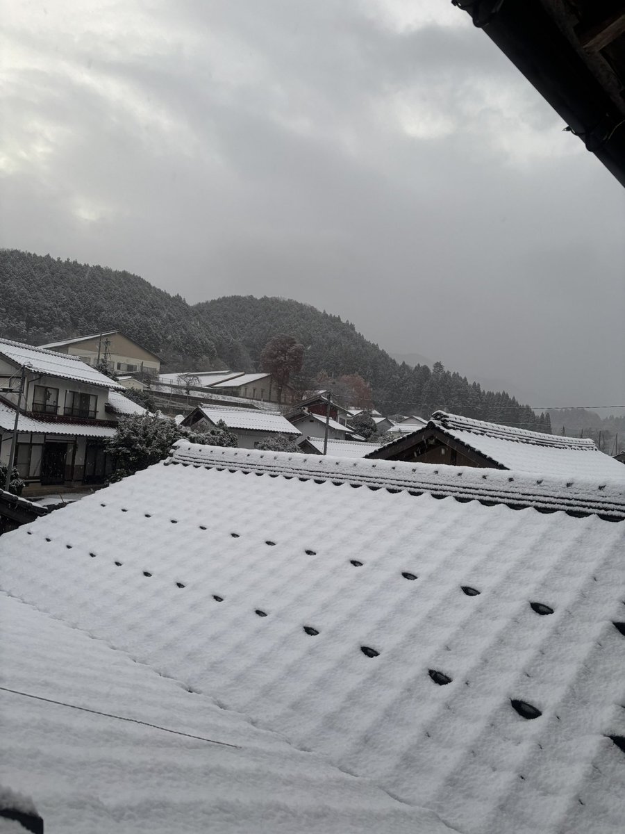 雪が降る！タイヤ交換してない人、注意！