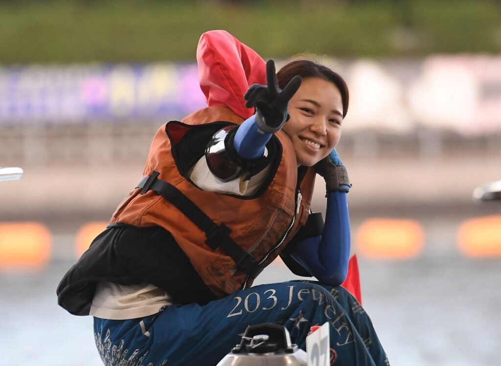 土屋南 選手 サイン入りグッズセット 大山千広 守屋美穂 川井萌