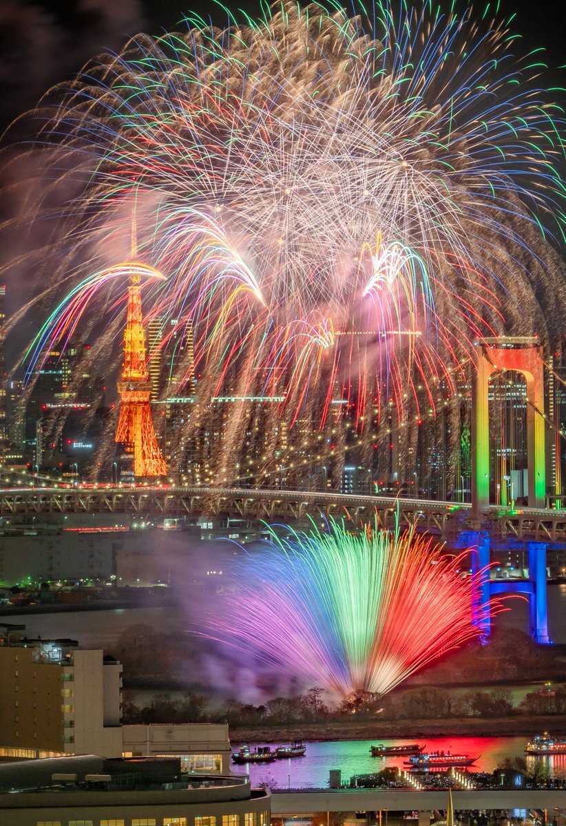 お台場レインボー花火、チェンソーマンコラボで盛り上がり！ライブカメラで楽しむ人も多数