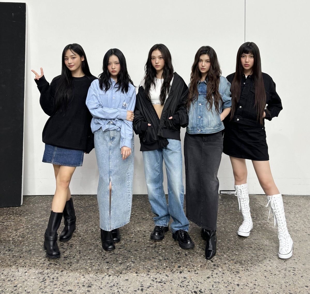 Supreme True Religion NewJeans ダニエル着用