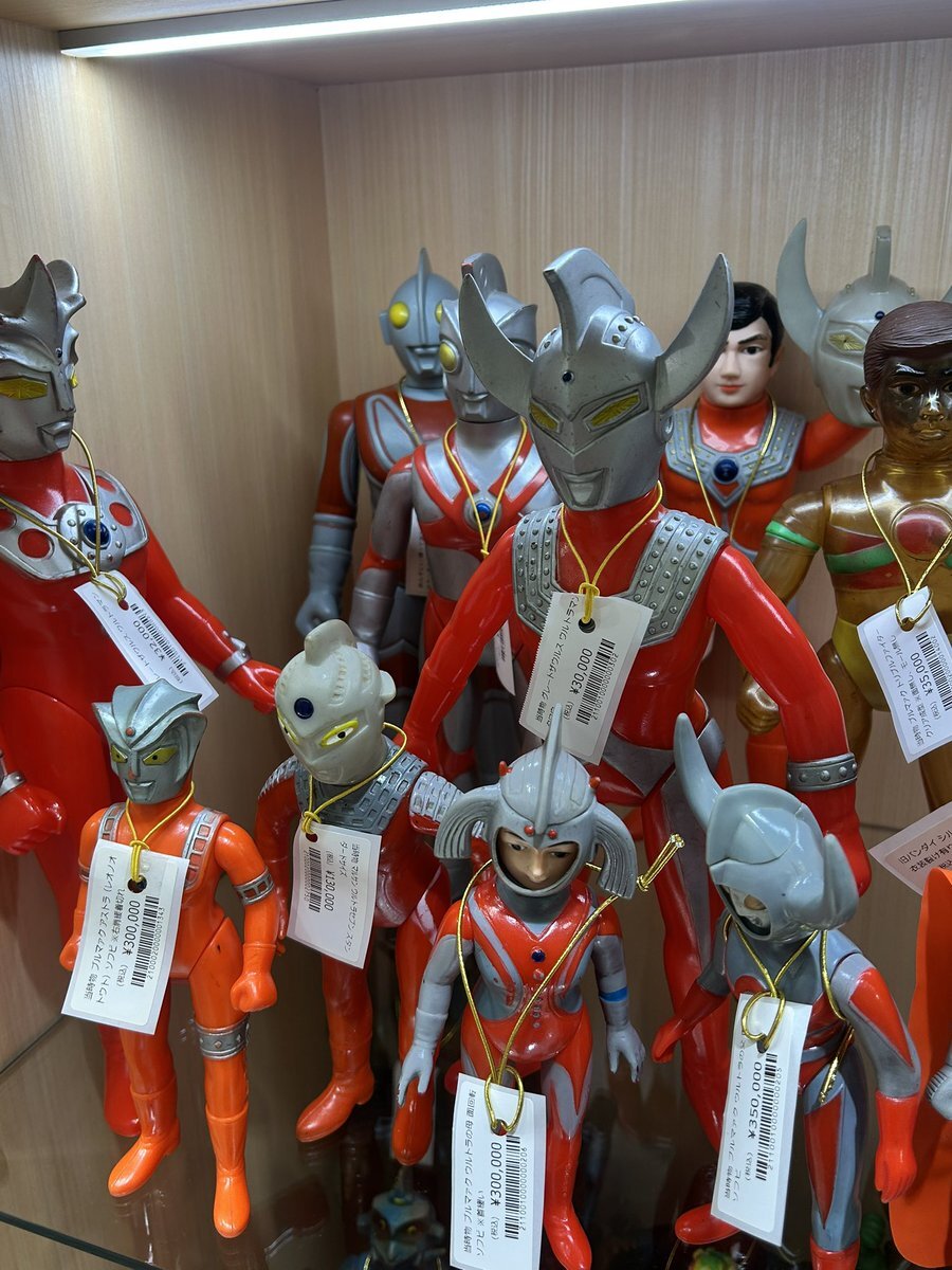 ウルトラマン展 東京 怪獣絵師 開田裕治とウルトラの世界展