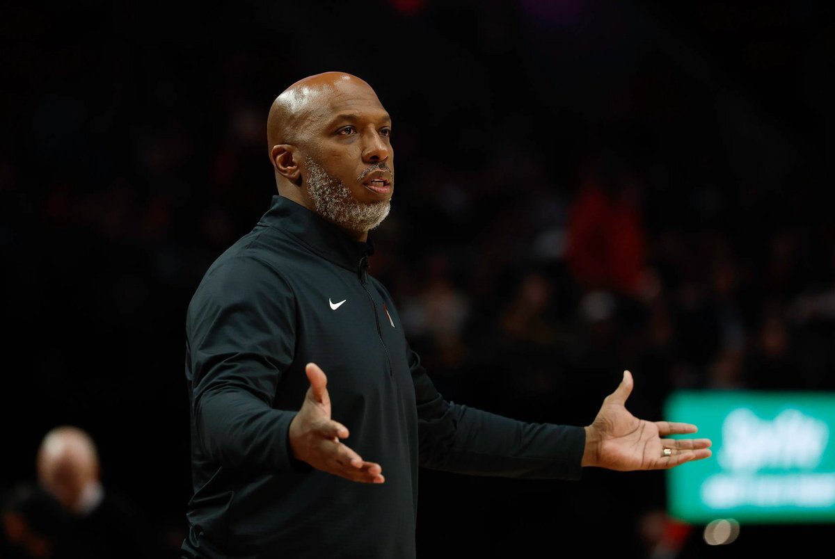 NBA、ビラップスとロジアーが違法賭博容疑で逮捕
