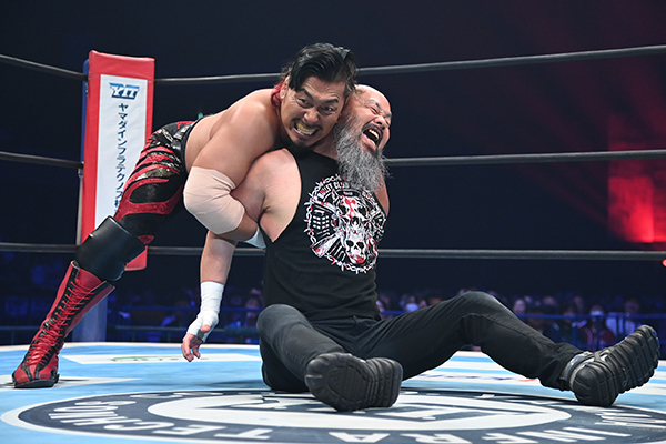 【値下げしました】鷹木信悟選手　目覚まし時計 新日本プロレス 鷹木信悟選手 ボイス付き目覚まし時計