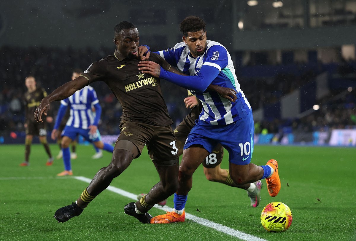 ブライトン、ヒンシェルウッド復帰戦で勝利！ファン「神すぎる！」