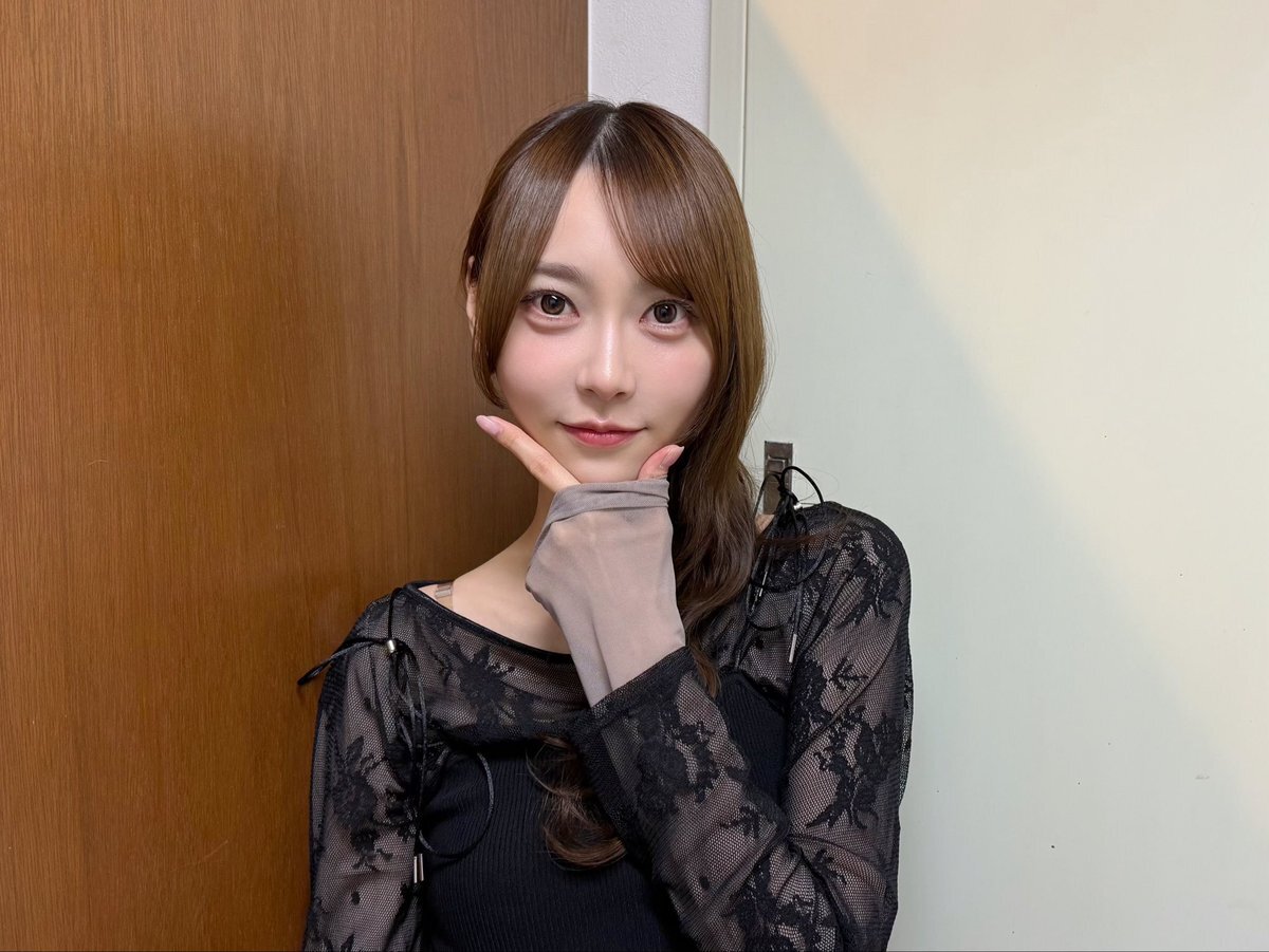 弓木奈於、FM FUJI「沈黙の金曜日」でトーク弾む！リスナーも大盛り上がり