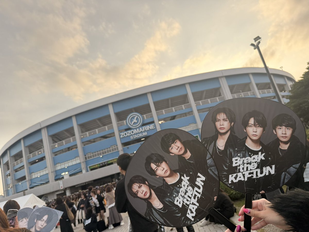 KAT-TUNのライブ、海賊のような演出でファンを熱狂させた！