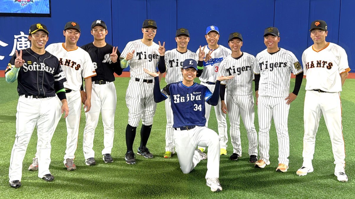 甲斐野央投手1st WIN サイン入りフォト 甲斐野央投手(元福岡ソフトバンクホークス)1st WIN 記念サイン入り