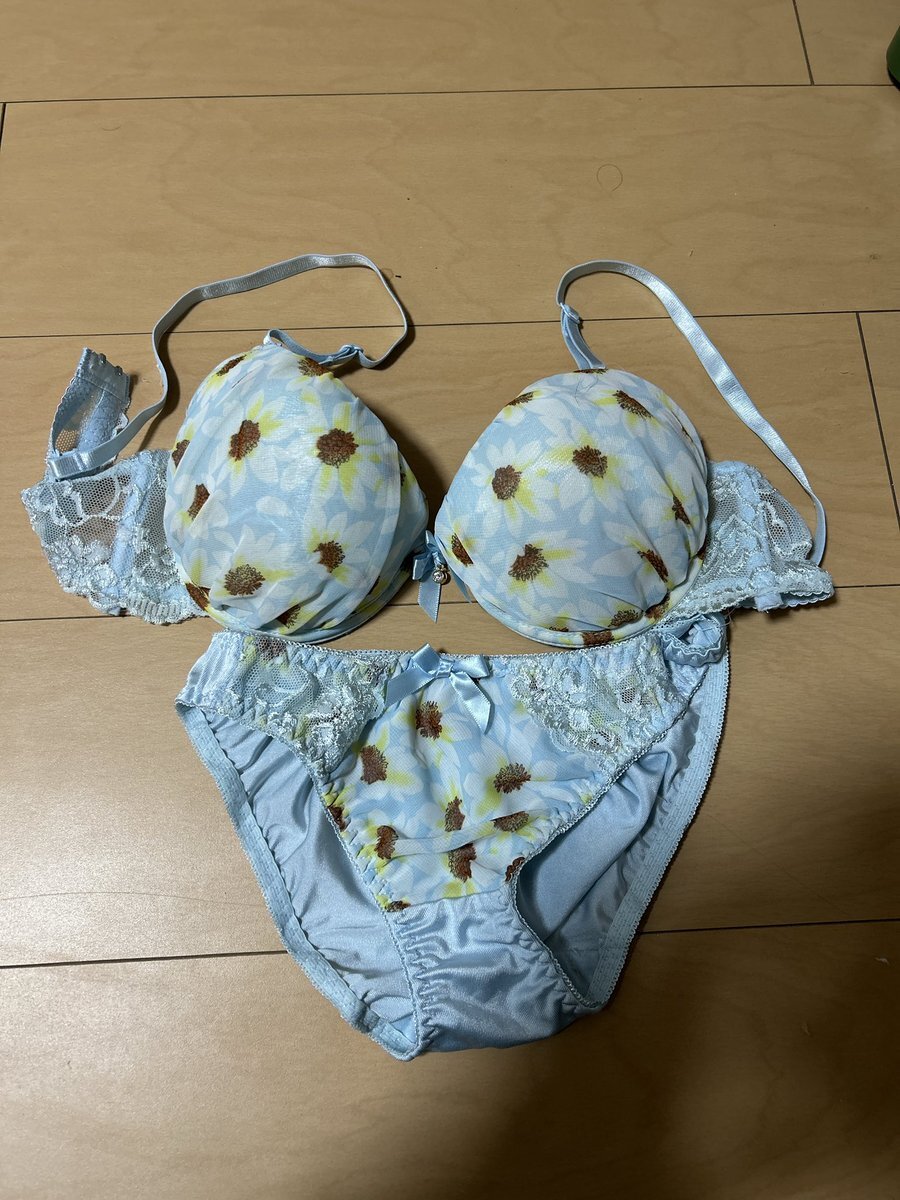 おばさんの使用済みパンティー 