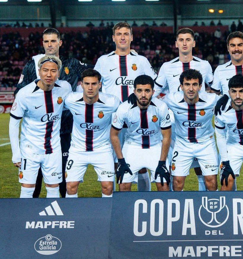 レヴァンドフスキPK、ファンは交代を望む声も