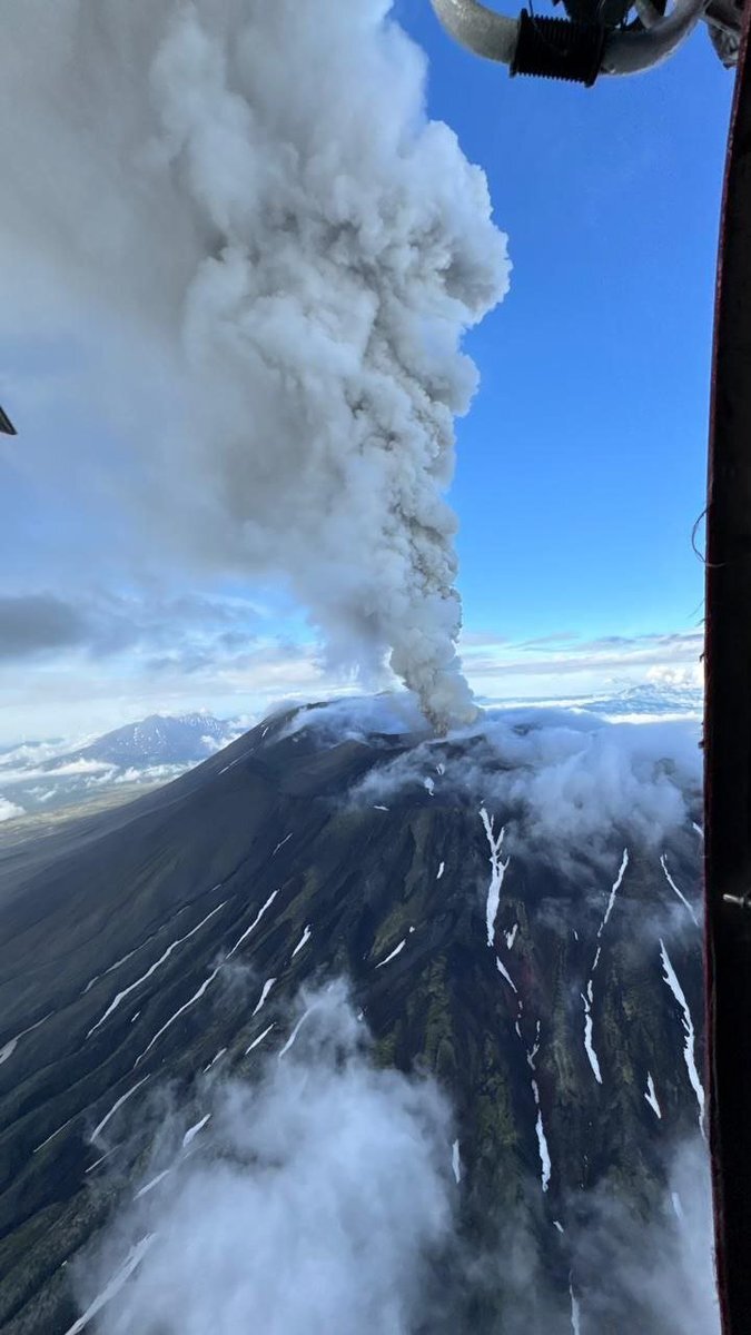 火山噴火に遭遇 hqdefault.jpg