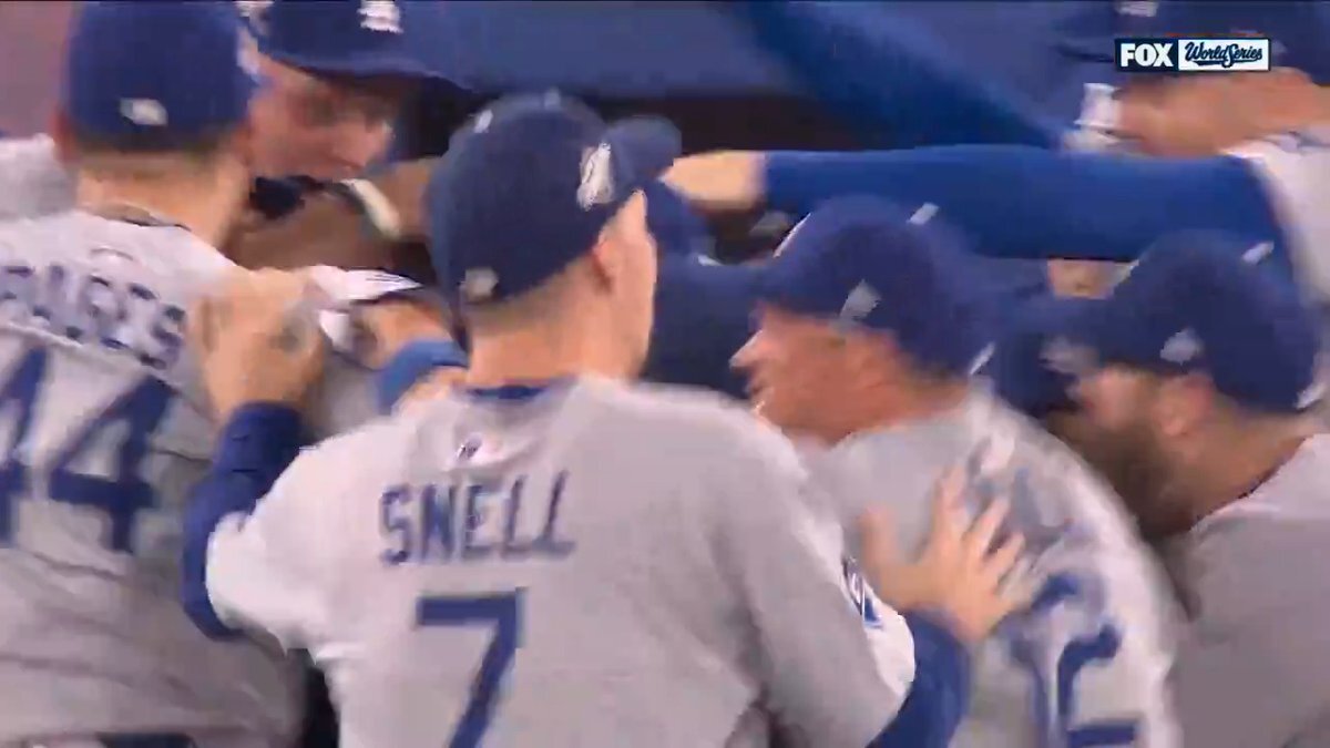 山本由伸、ワールドシリーズ連覇＆MVP獲得！