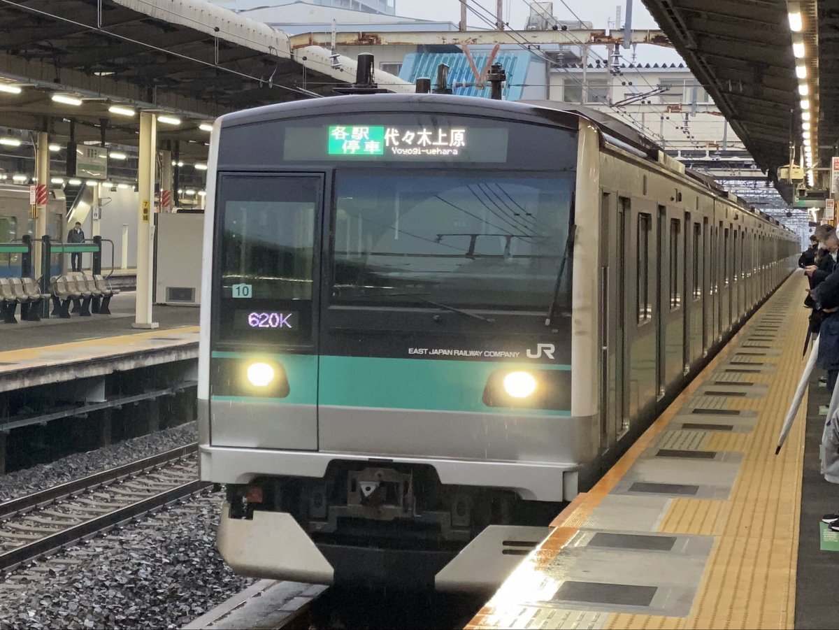 車掌さん、SNSで話題に
