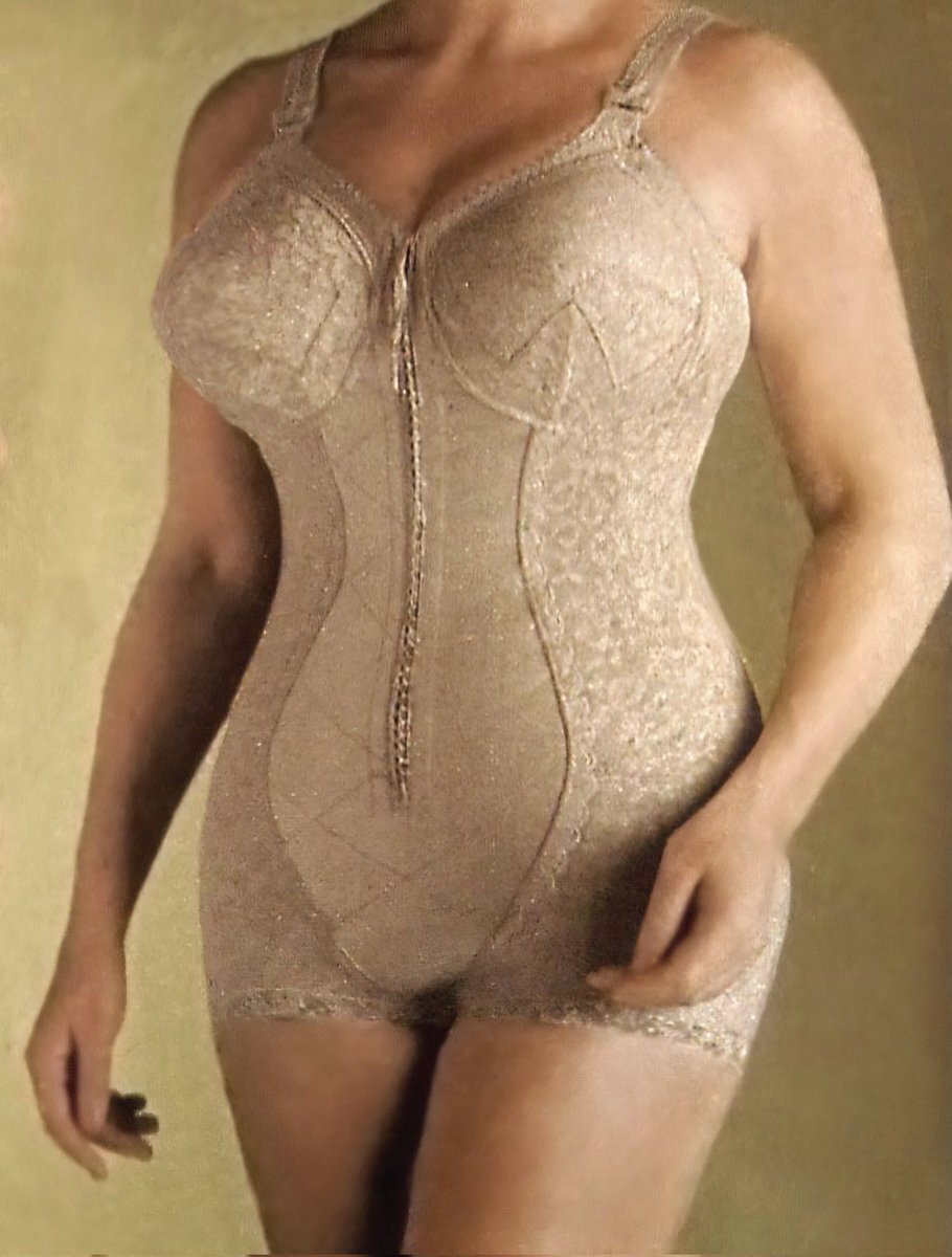 熟女ガードル投稿画像 