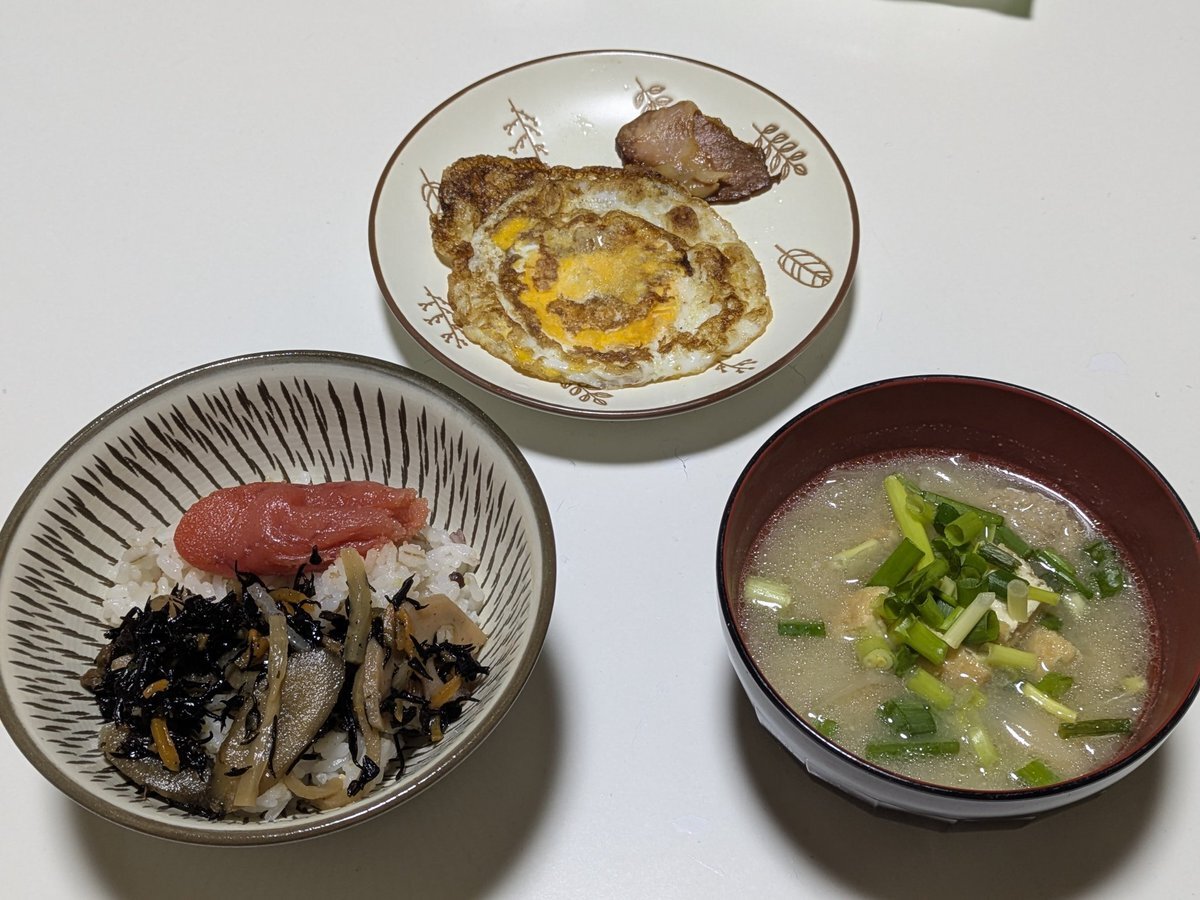 早朝覚醒で睡眠不足に悩んでいる人が多い？