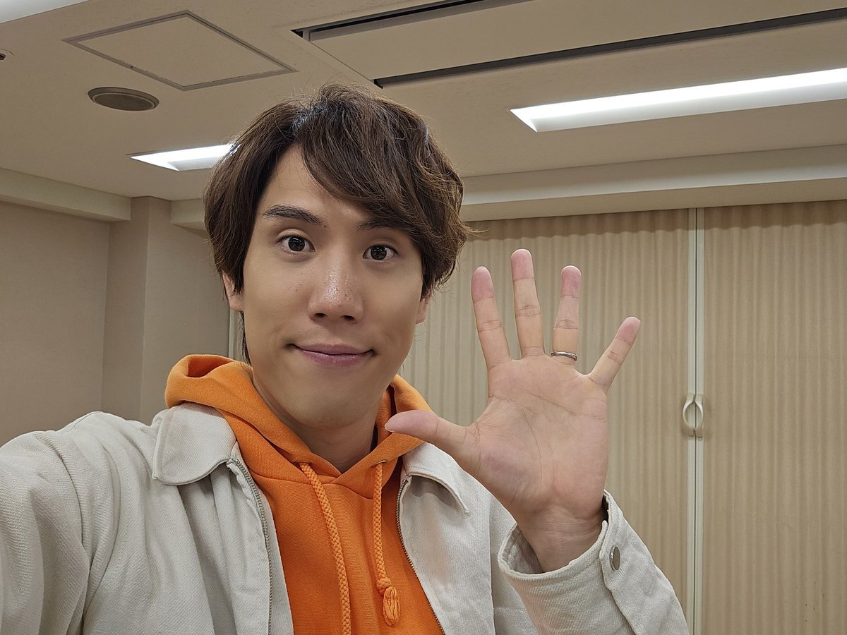 おんりーちゃんサプライズ出演！ドズル社5周年フェス、暴れ部ライブが熱狂的