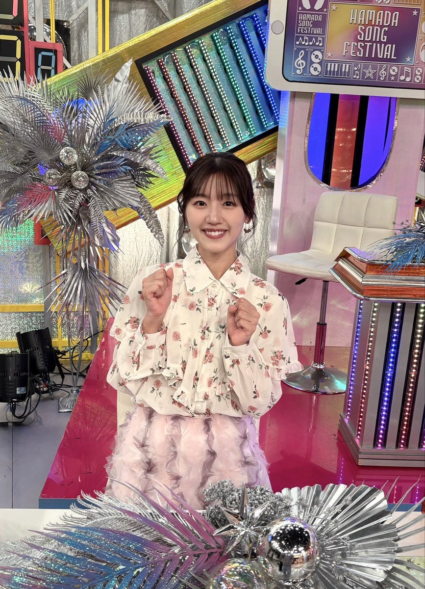 AiScReam、ハマダ歌謡祭で華麗なパフォーマンスを披露！ファン興奮