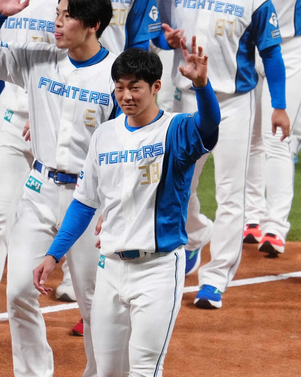 石井一成、西武へ！球団史上初、2人FA補強に成功