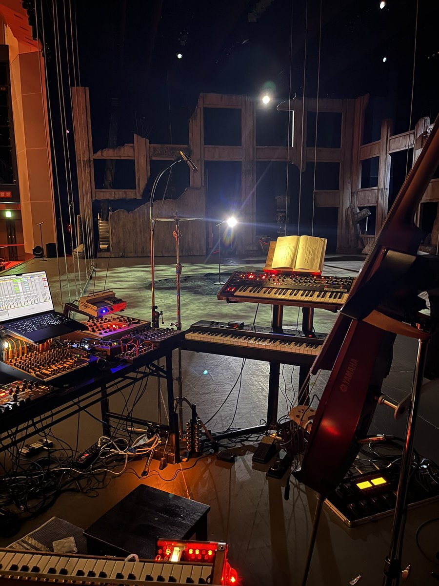 アーティスト・舞台公演の裏側をSNSで公開！ファン歓喜