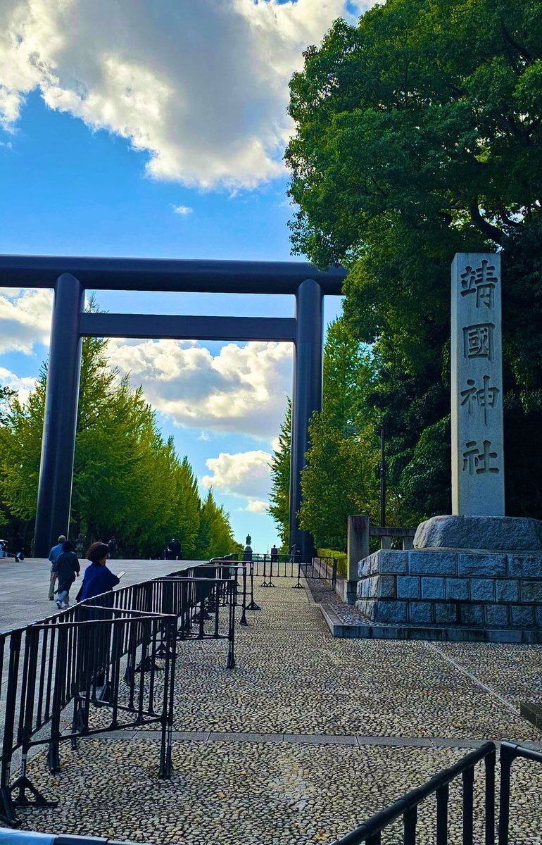 日本人、様々なテーマで意見交換