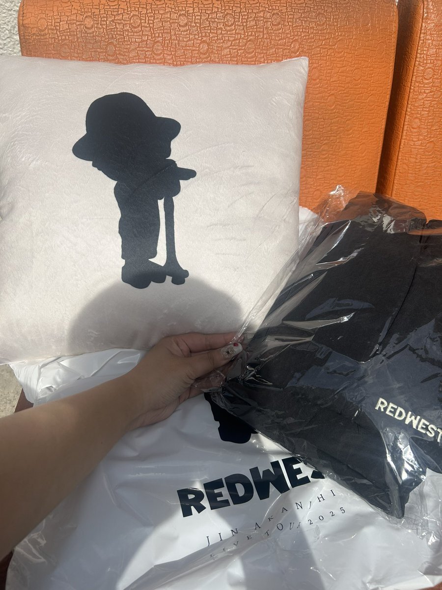 る*る様 赤西仁 REDWEST マフラー (アップグレード特典) JIN AKANISHI