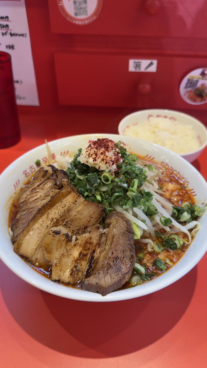 辛いラーメンが話題に！SNSでどんな声が？
