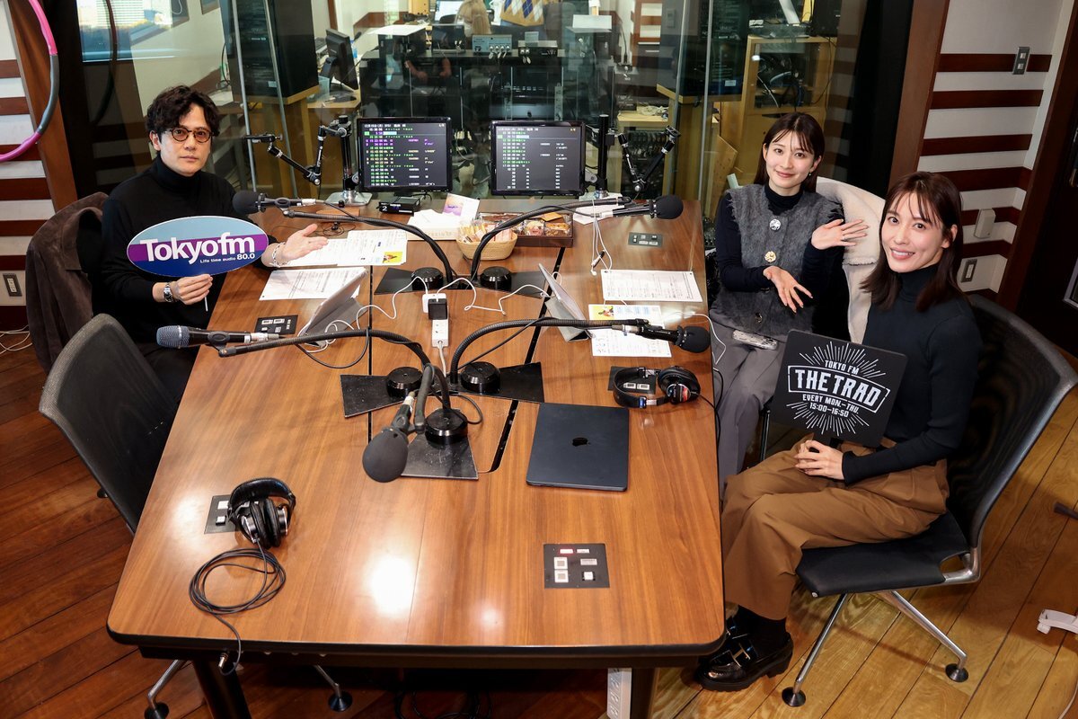 月城かなと、猫と音楽トークで癒やしを届ける！北野天神展広報大使に就任