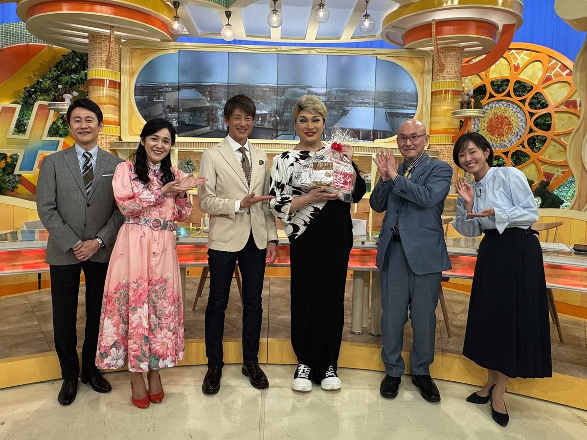 牛窪恵 