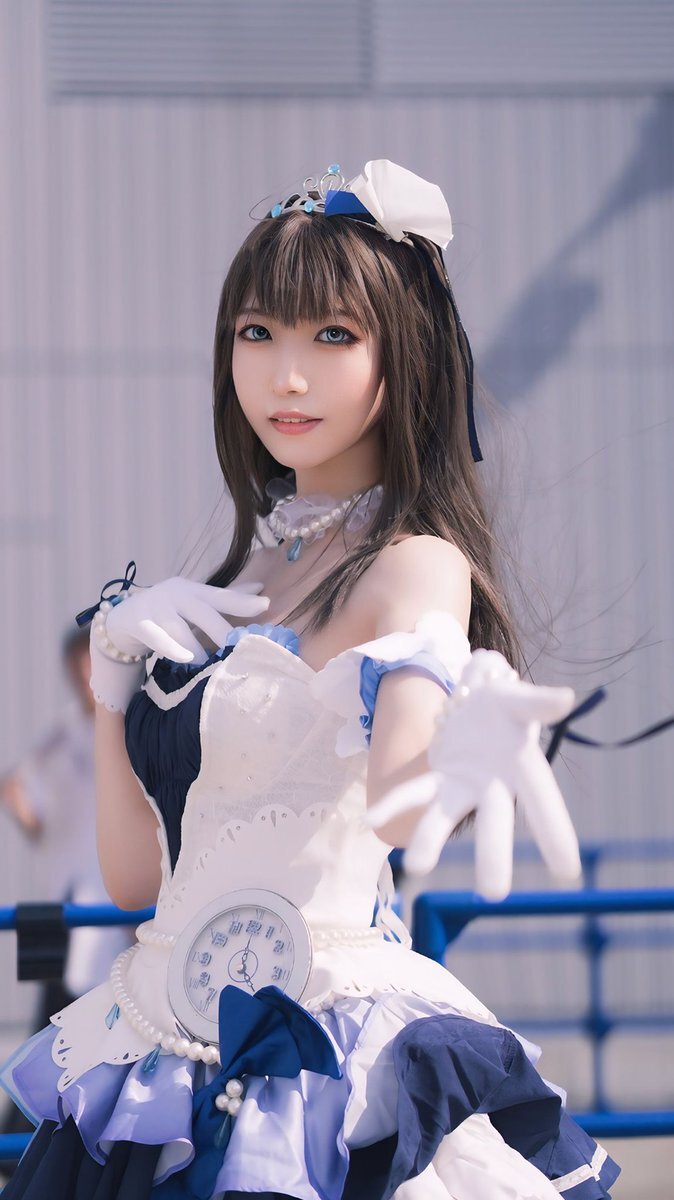素人　美少女　コスプレ 