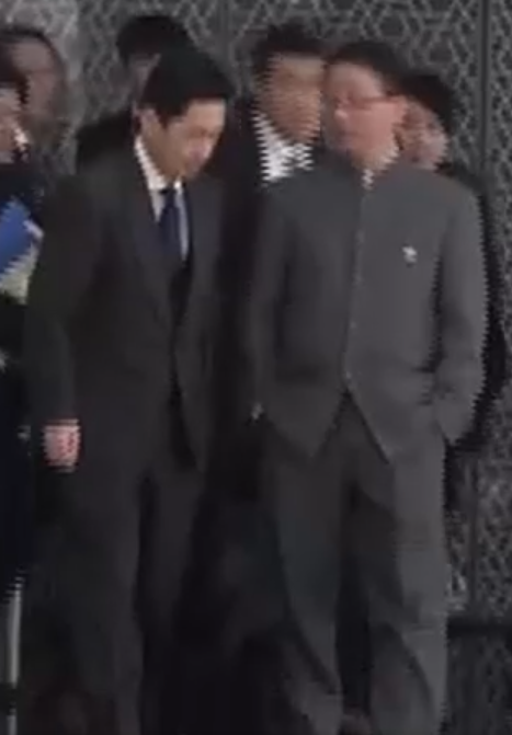 中国外交官のポケット行為に波紋