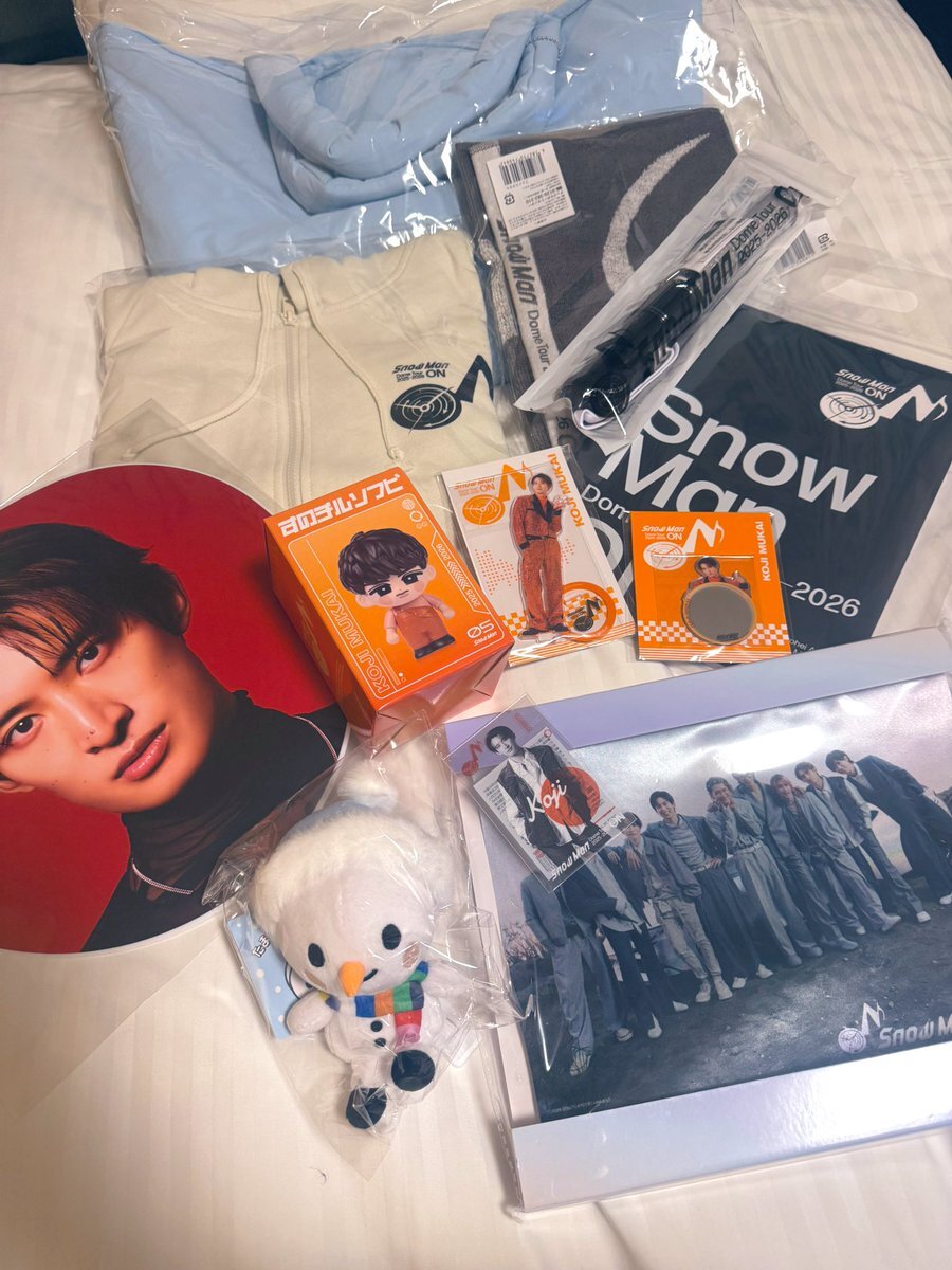 SnowMan新グッズ、ファンを魅了！