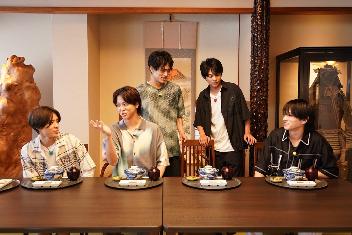 タイムレスマン、未公開シーンでステーキ丼対決！？