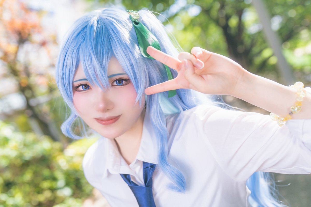ホロライブ 星街すいせい コスプレ すいちゃんコスさせていただきました☄️☄️ #ビビデバ #星街