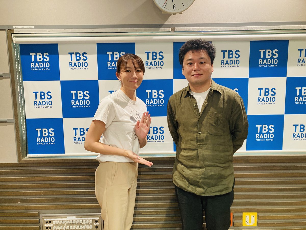 純烈　ツーショット　酒井 純烈。左から白川裕二郎、酒井一圭、岩永洋昭、後上翔太。 - 純