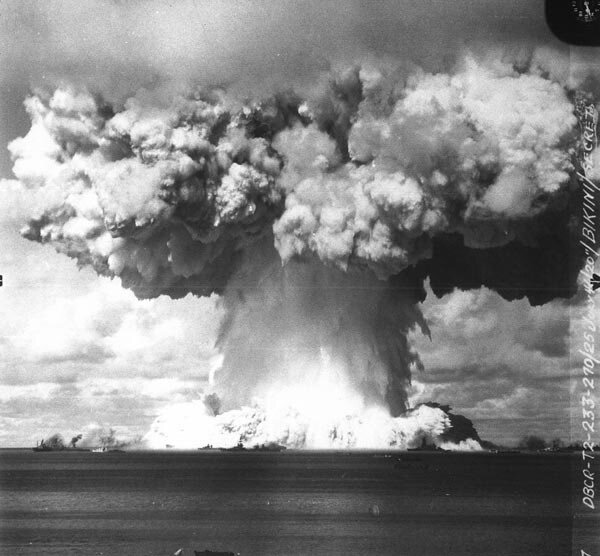 高市政権官邸筋、日本の核兵器保有必要性を表明