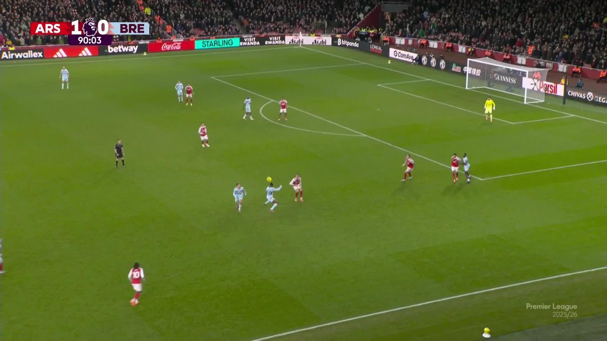 ファン・ダイクの守備に疑問の声　リヴァプール戦で先制点を許す