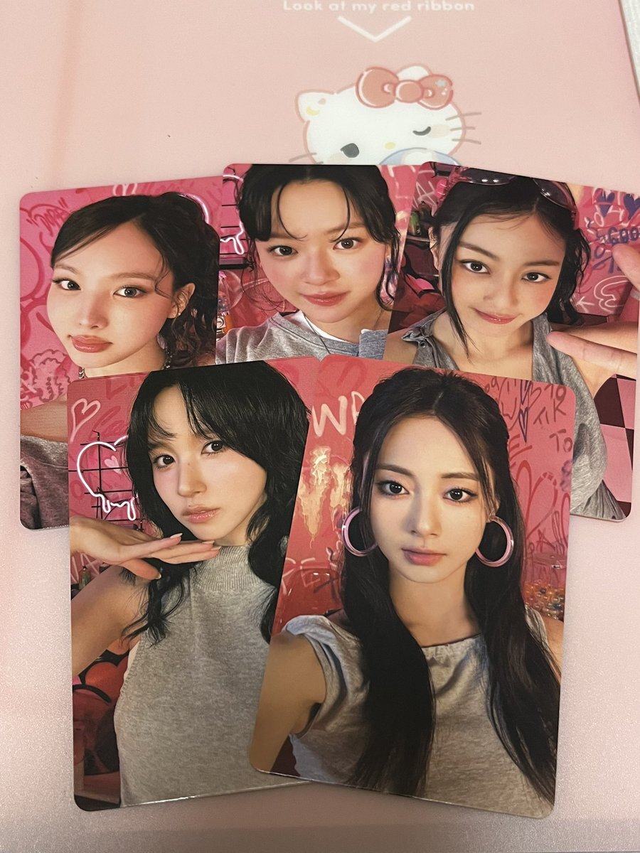 TWICE - TWICE Celebrate チェヨン　シリアル mqdefault.jpg