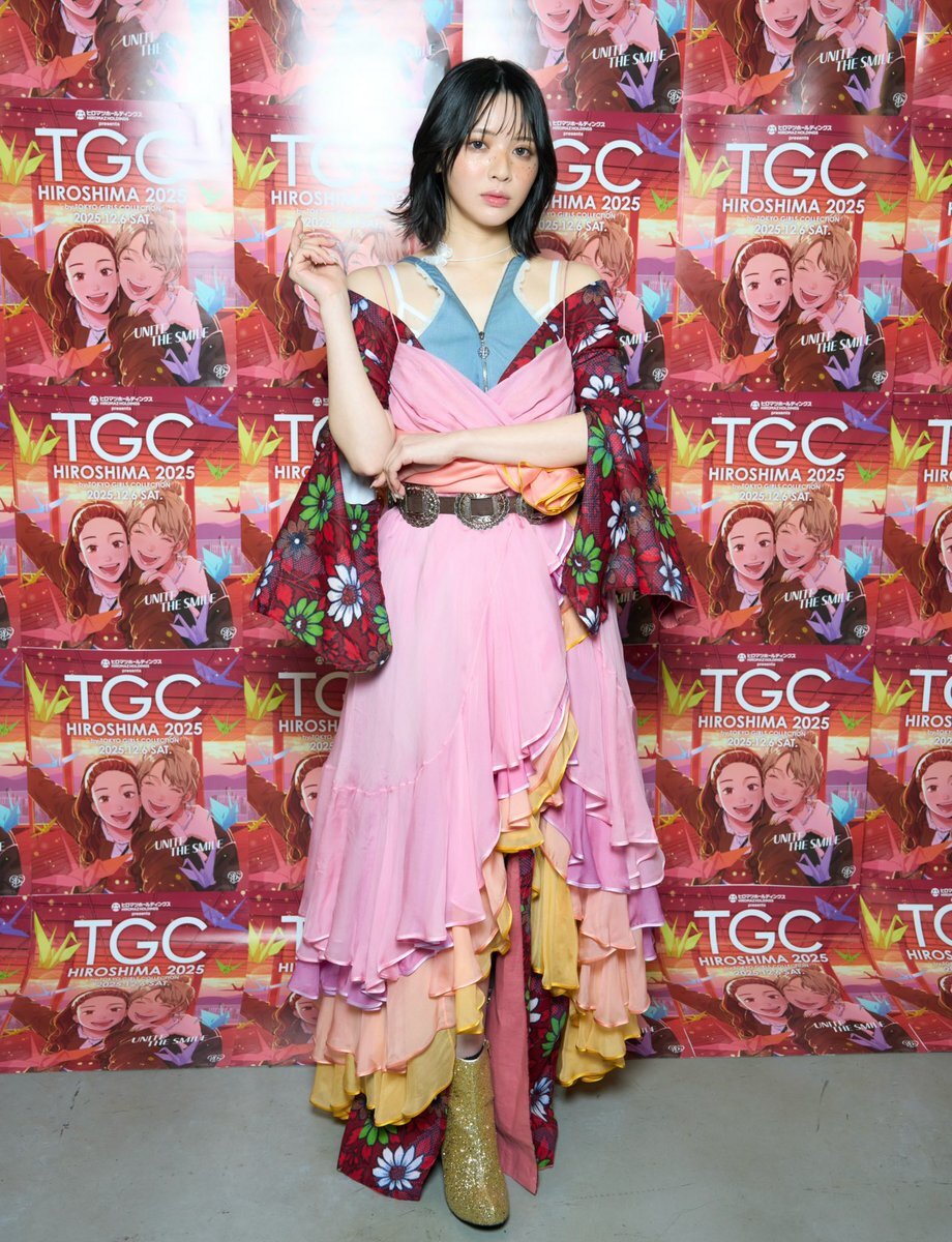 鎮西寿々歌、TGC広島でランウェイを魅了！ファン「美しすぎる」