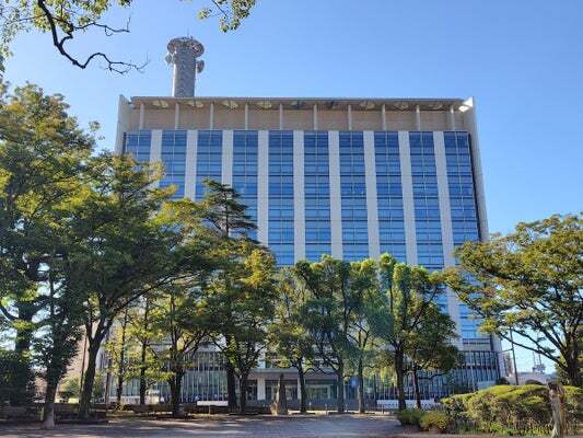 コンビニに尿入りペットボトル：26歳男逮捕、業務妨害の疑い