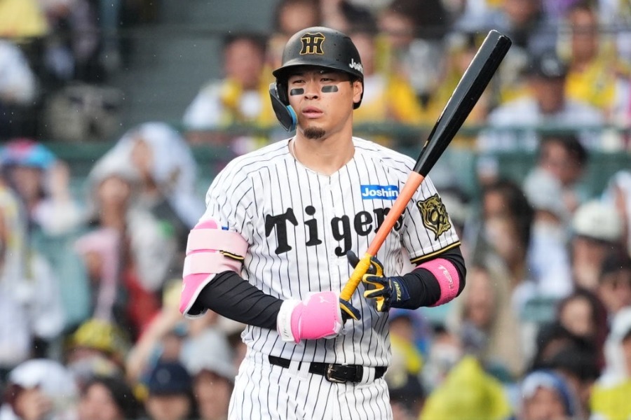 NPB、長嶋茂雄賞を新設！走攻守で活躍する野手に贈られる