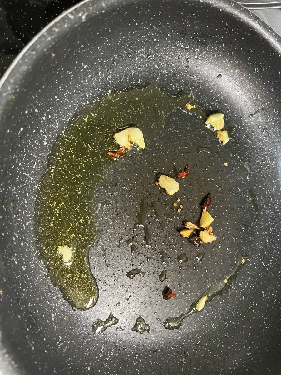 深夜に起きた！SNSユーザーの睡眠事情に注目