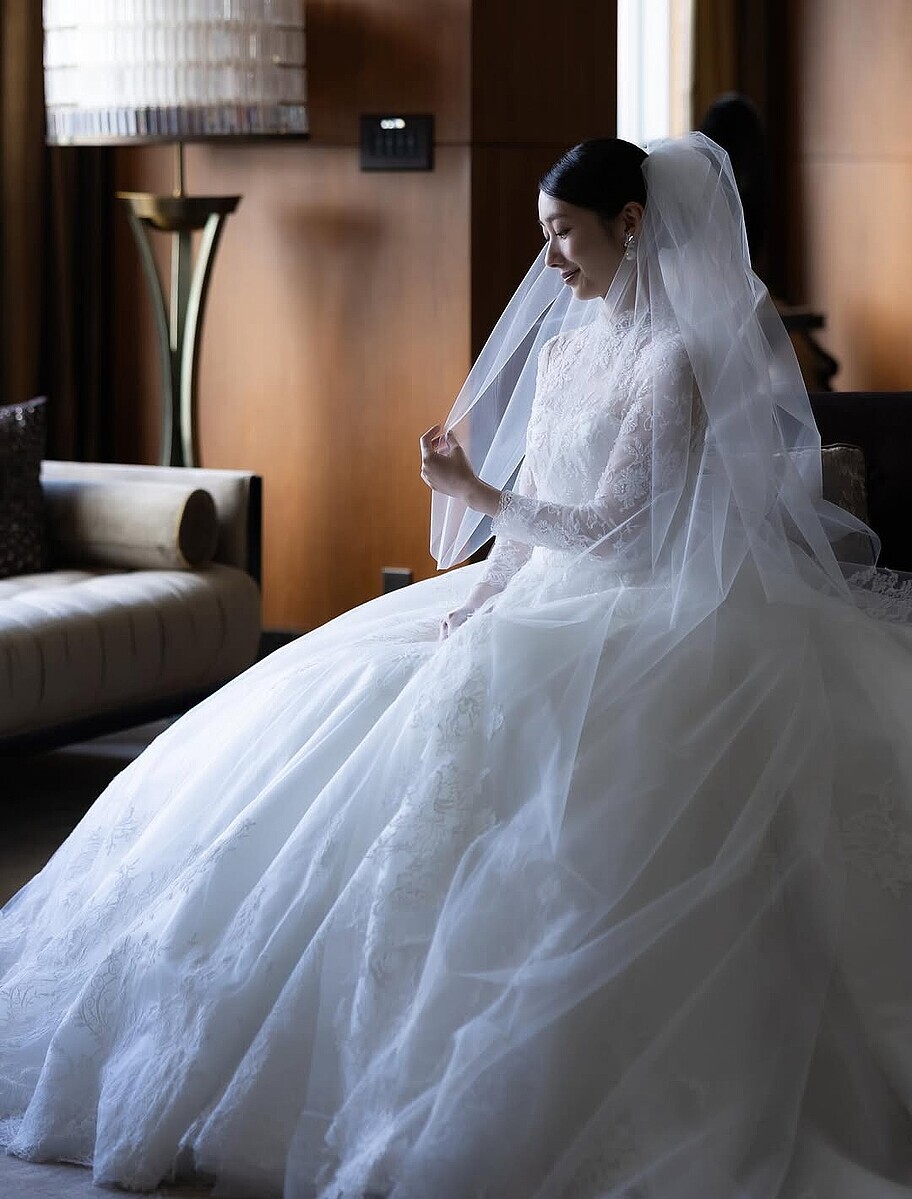 波瑠＆高杉真宙、結婚発表にファン歓喜！ウエディングドレス姿公開