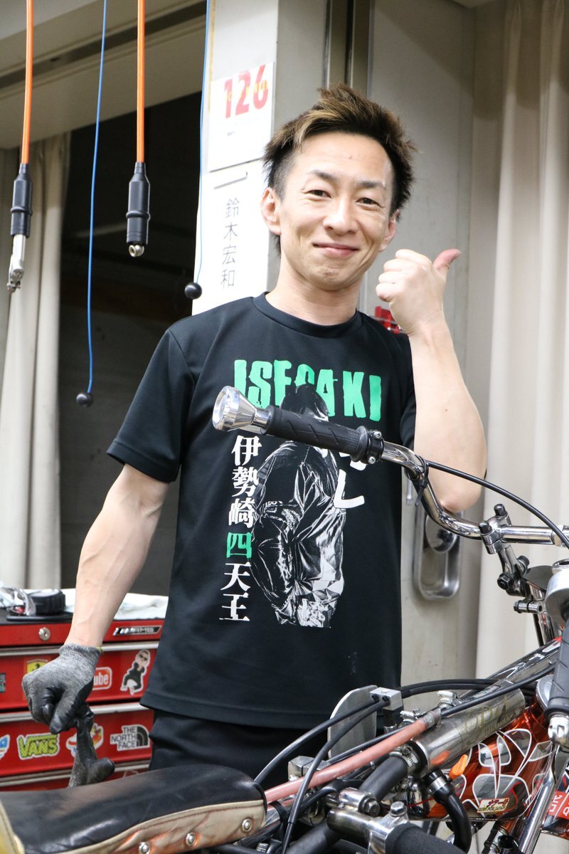 オートレーサー鈴木宏和選手直筆サイン入りTシャツ＆浜松オート