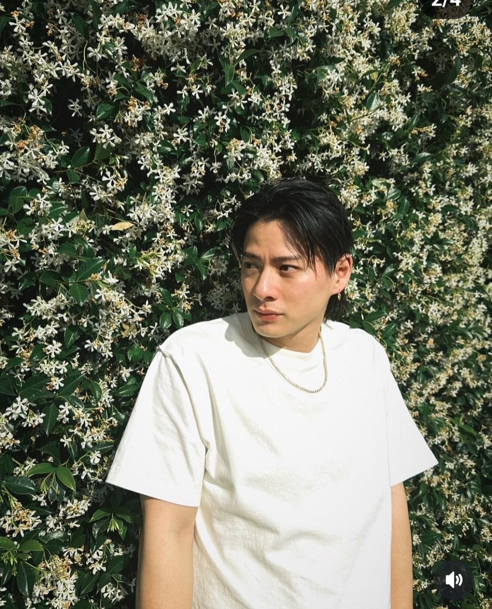 Number_i平野紫耀「INZM」撮影中の逞しい二の腕披露で「漫画の