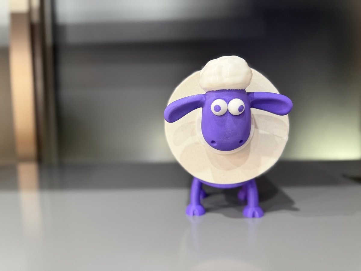 AirTag、紛失防止からストーカー対策まで話題に