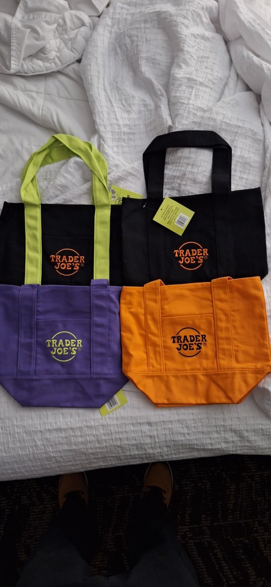 USA大人気トレジョハロウィン限定含むミニトート8枚セットトレーダージョーズ 10/9発売USA大人気トレーダージョーズハロウィン限定ミニトート