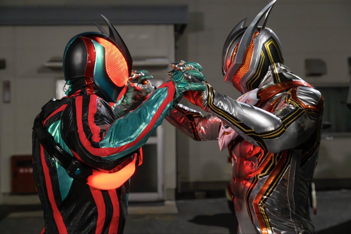 スーパーヒーロータイム、新展開に期待の声続々！